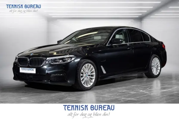 BMW 530e xDrive iPerformance Sedan - xDRIVE/ M SPORT/ AUT/ ACC/ LED/ HARMAN