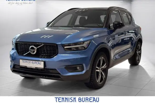 Volvo XC40 - R-Design D3 AWD, Glasstak, Harman Kardon, Kamera, Krok