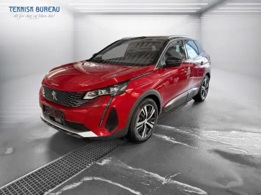 Bilde av:  Peugeot 3008 HYBRID4 300