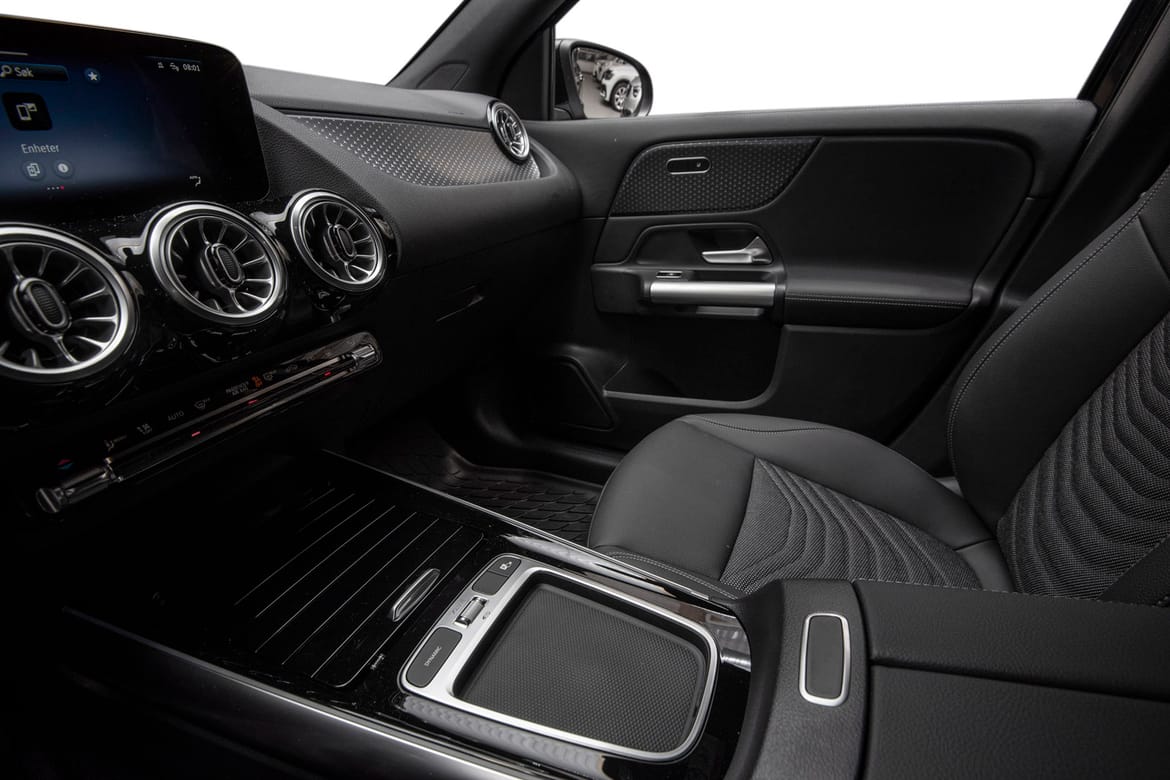 Bilde 13 av 34: «Mercedes-Benz EQA 300 4MATIC»