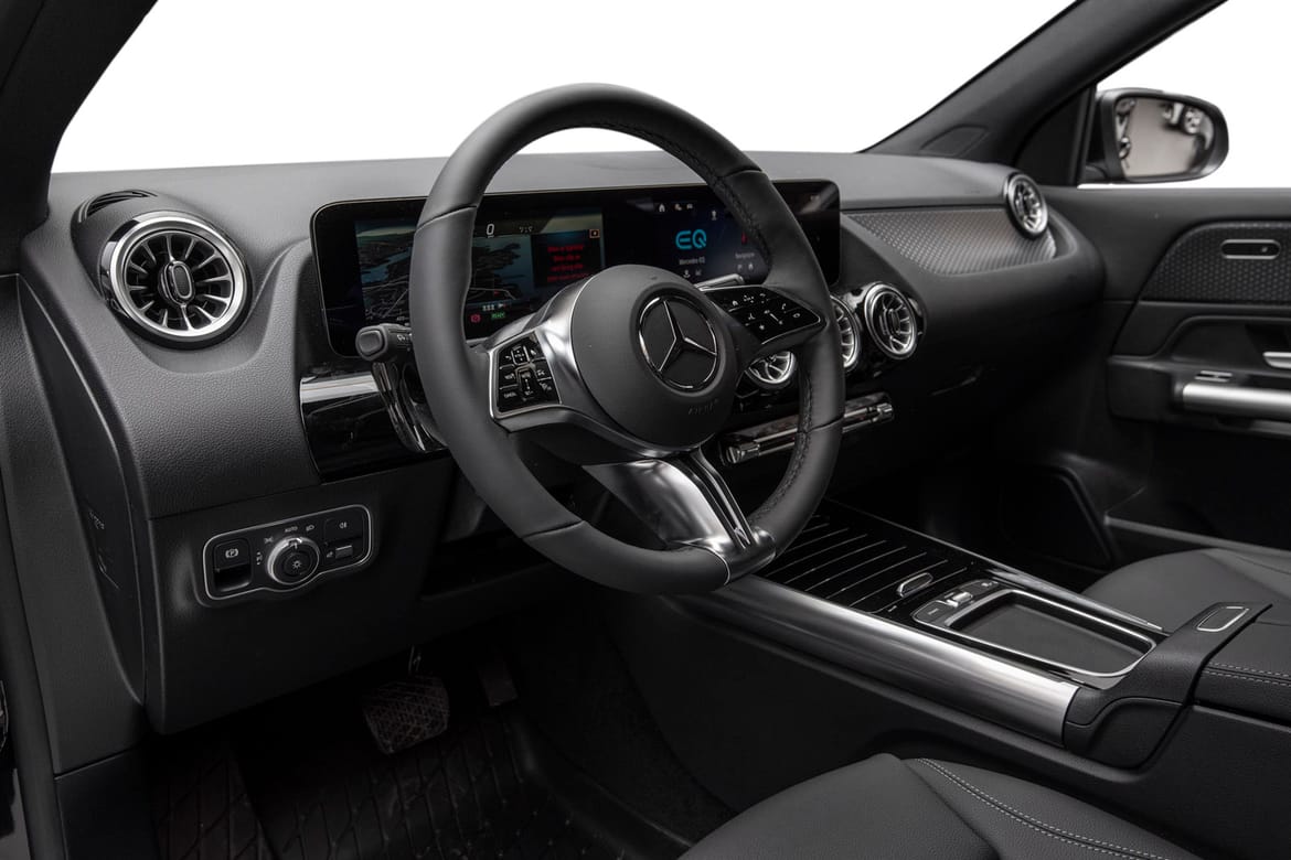 Bilde 11 av 34: «Mercedes-Benz EQA 300 4MATIC»